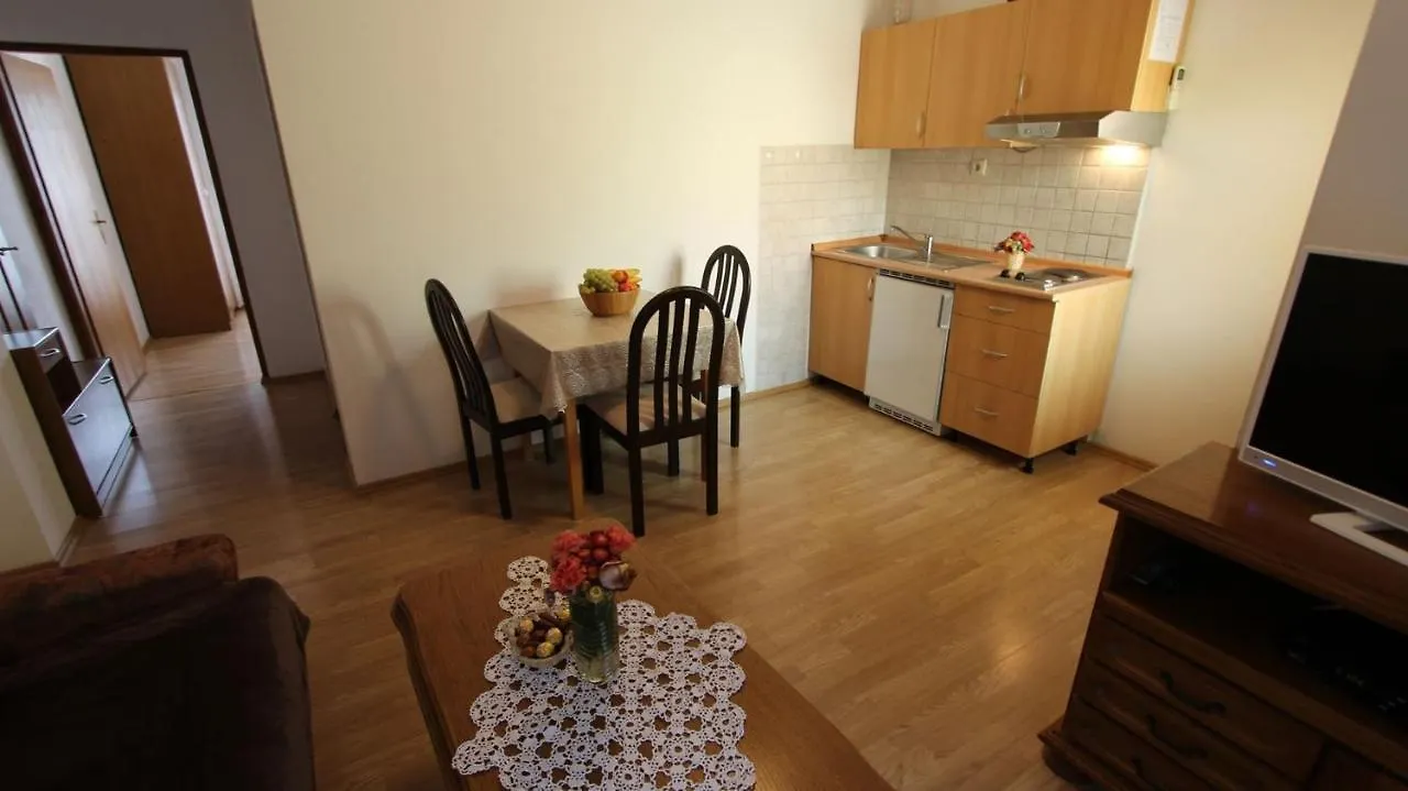 Apartments Grzetic 말린스카