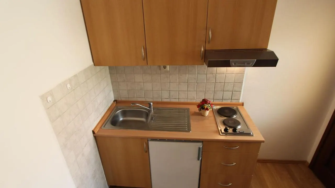 Apartments Grzetic 말린스카 게스트하우스