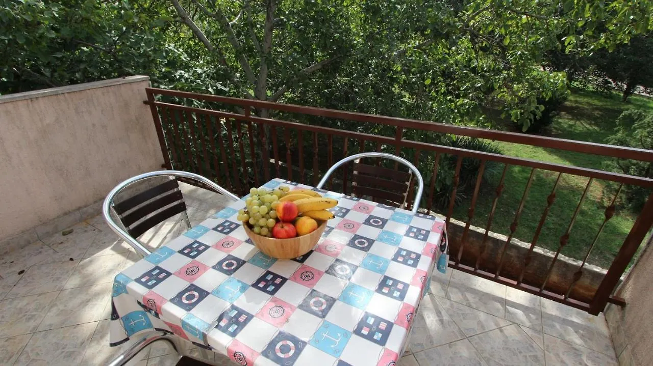 Apartments Grzetic 말린스카