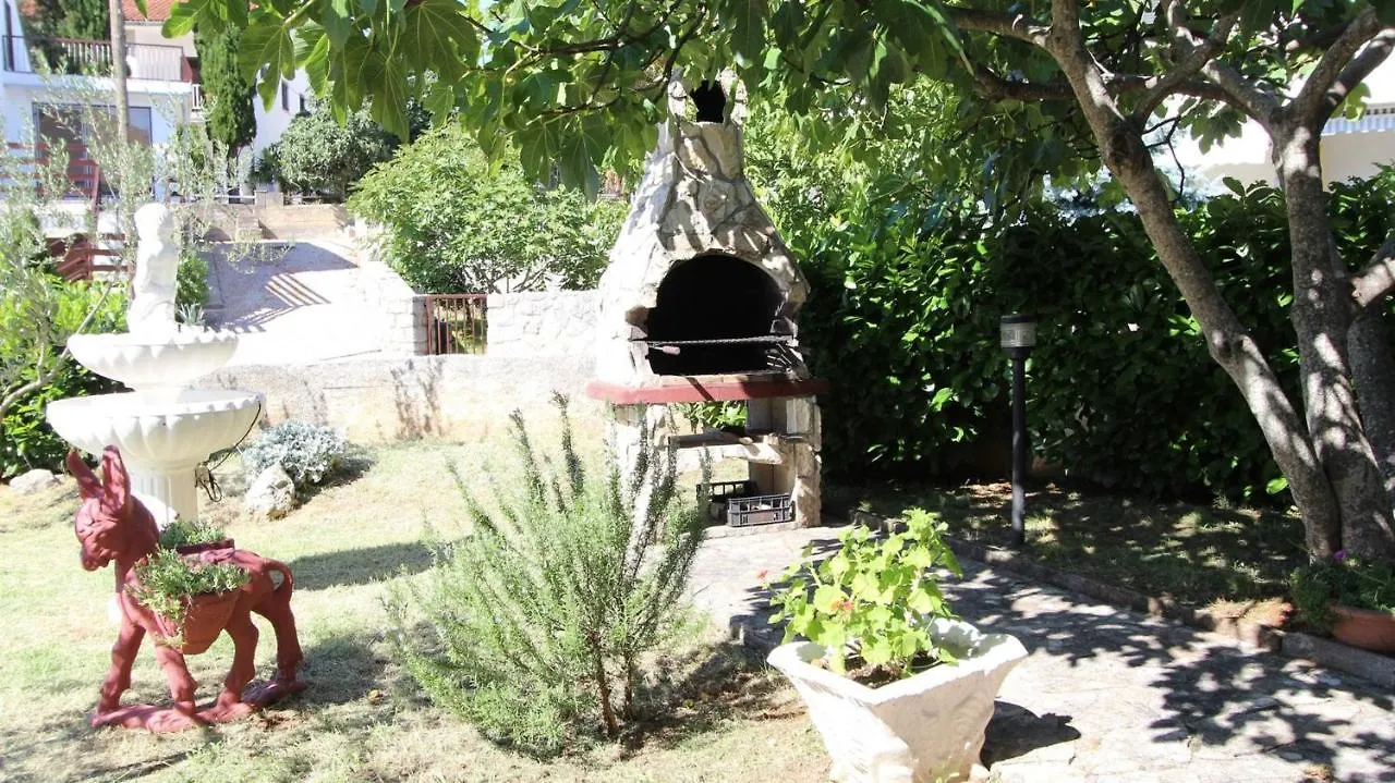 Apartments Grzetic مالينسكا 0*,  كرواتيا