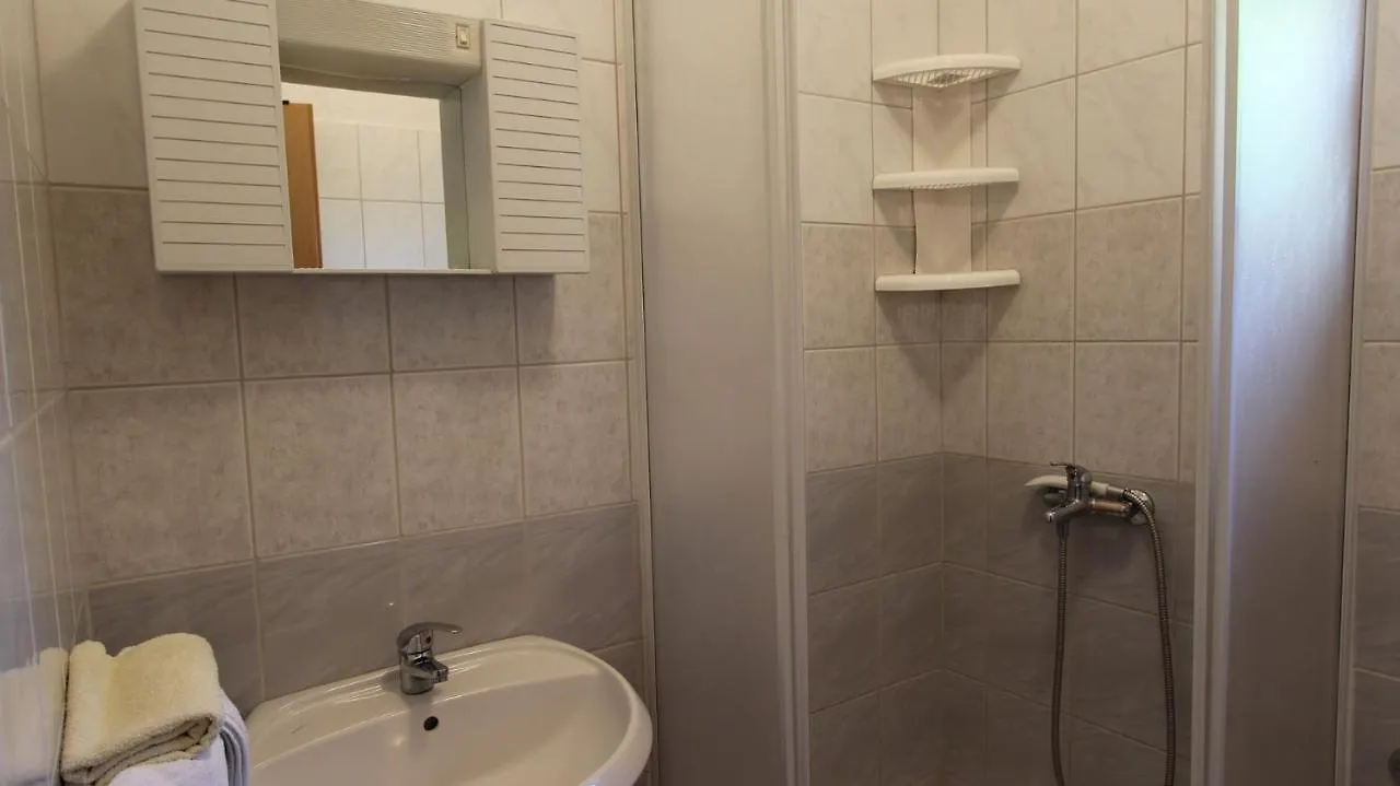 Apartments Grzetic مالينسكا بيت ضيافة